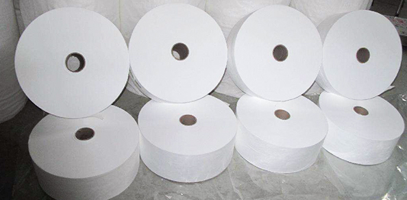 带你了解关于熔喷布冲顶 99 级的生产工艺和静电驻极设备